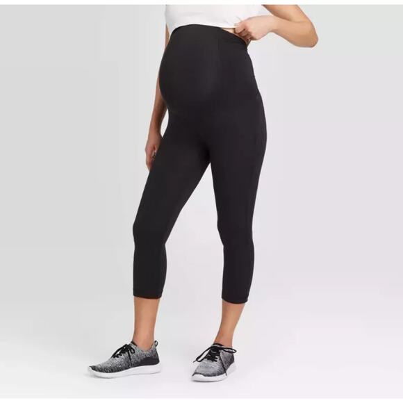 Isabel Maternity by Ingrid & Isabel Active Capri Pant, Black, New, Size XS - Picture 1 of 4